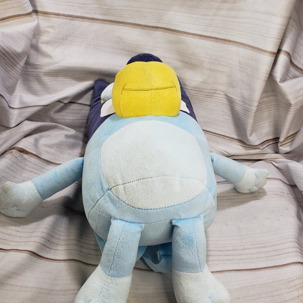 Bluey Plush Backpack Embroidered Adjustable 17 Inch 2023 - Picture 4 of 10